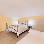 La Casa Di Plinio Bed & Breakfast 3*