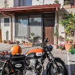 La Casa Di Plinio Bed & Breakfast 3*
