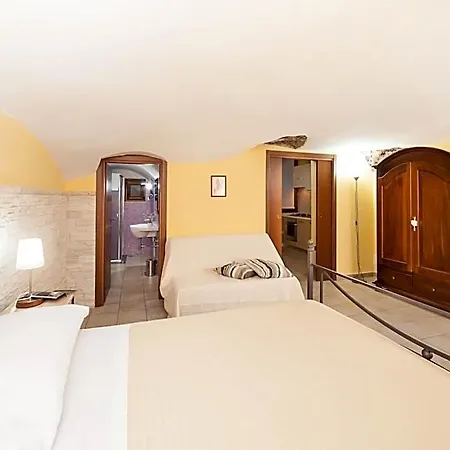 La Casa Di Plinio לינה וארוחת בוקר 3*