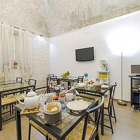 La Casa Di Plinio לינה וארוחת בוקר פומפיי