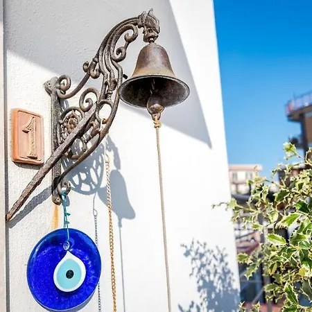 La Casa Di Plinio Bed & Breakfast 4*