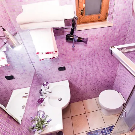 La Casa Di Plinio Bed and Breakfast 3*