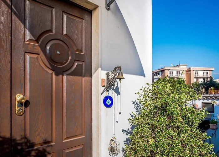 La Casa Di Plinio Bed & Breakfast 4*